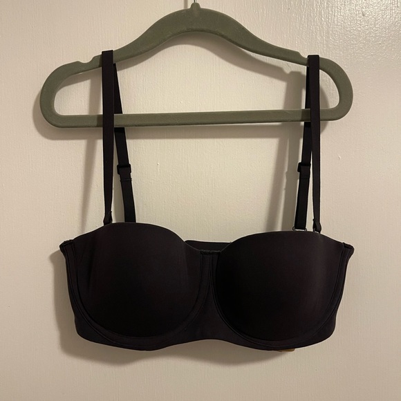SKIMS Fits Everybody Strapless Bra Onyx | Size 32B - Picture 5 of 8